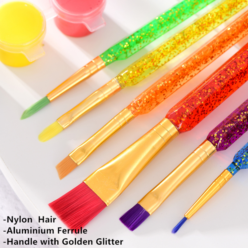 Verschiedene Dreieck -Pinsel -Pinsel -Set zum Malen